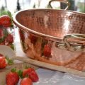 Mauviel Kupfer Konfitürentopf mit Erdbeeren